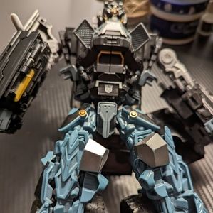 Transformers Dark of the moon Ironhide Autobot